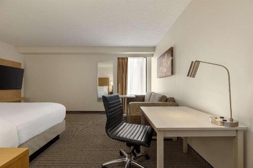 Embassy Suites Denver - International Airport - image 30