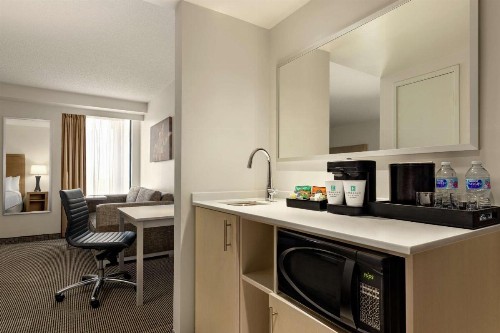 Embassy Suites Denver - International Airport - image 40