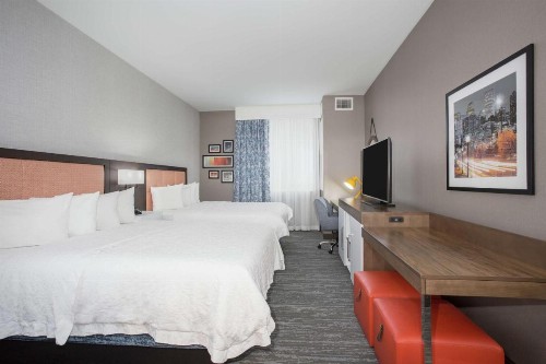 Hampton Inn & Suites Denver-Downtown - image 39