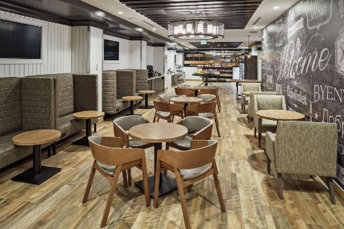 DoubleTree by Hilton Denver - image 15