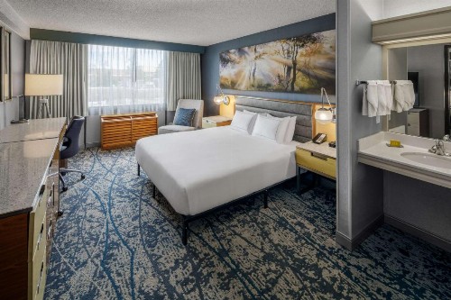 DoubleTree by Hilton Denver - image 2