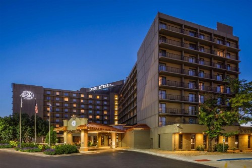 DoubleTree by Hilton Denver - image 20