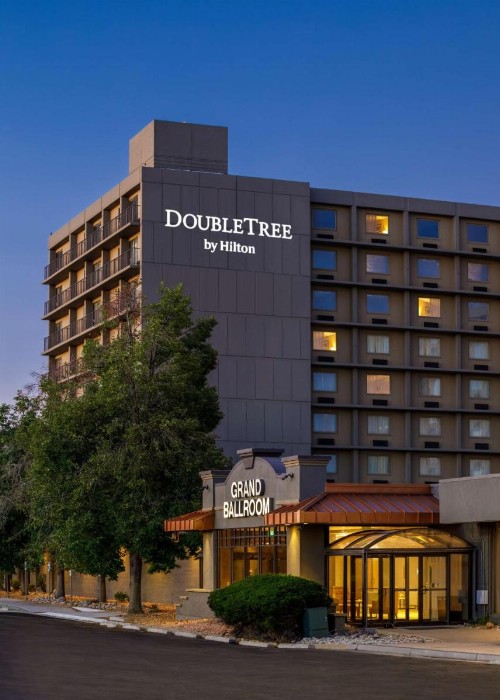 DoubleTree by Hilton Denver - image 22