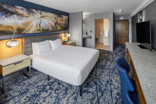 DoubleTree by Hilton Denver - image 23