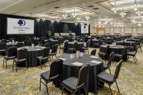 DoubleTree by Hilton Denver - image 46