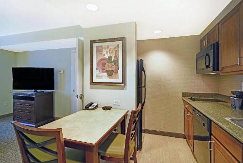 Homewood Suites by Hilton Denver International Airport - image 28