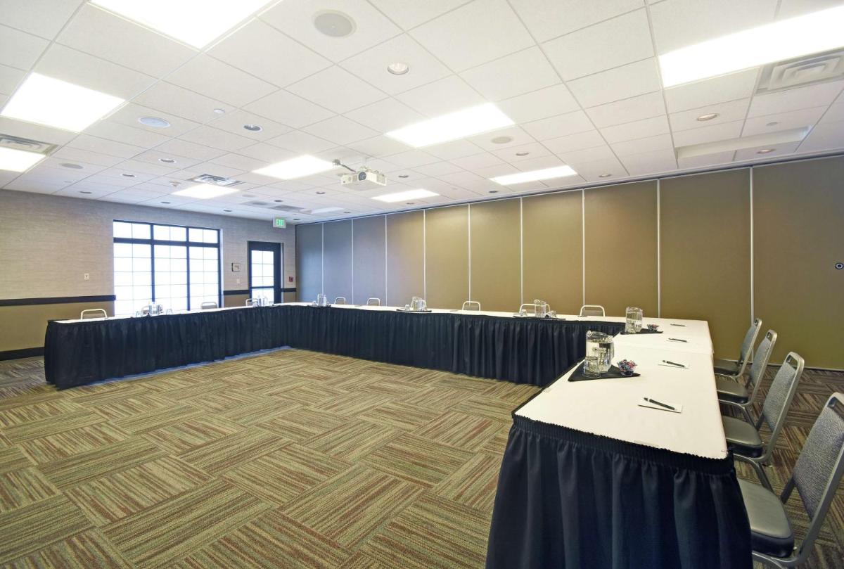Homewood Suites by Hilton Denver International Airport - image 4