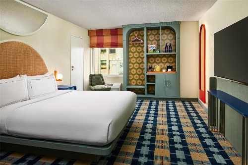 The Curtis- A DoubleTree by Hilton Hotel - image 46