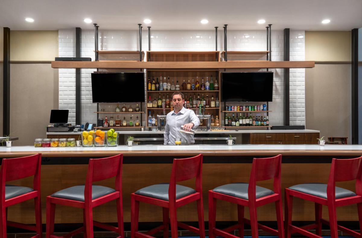 Holiday Inn Denver East an IHG Hotel - image 7