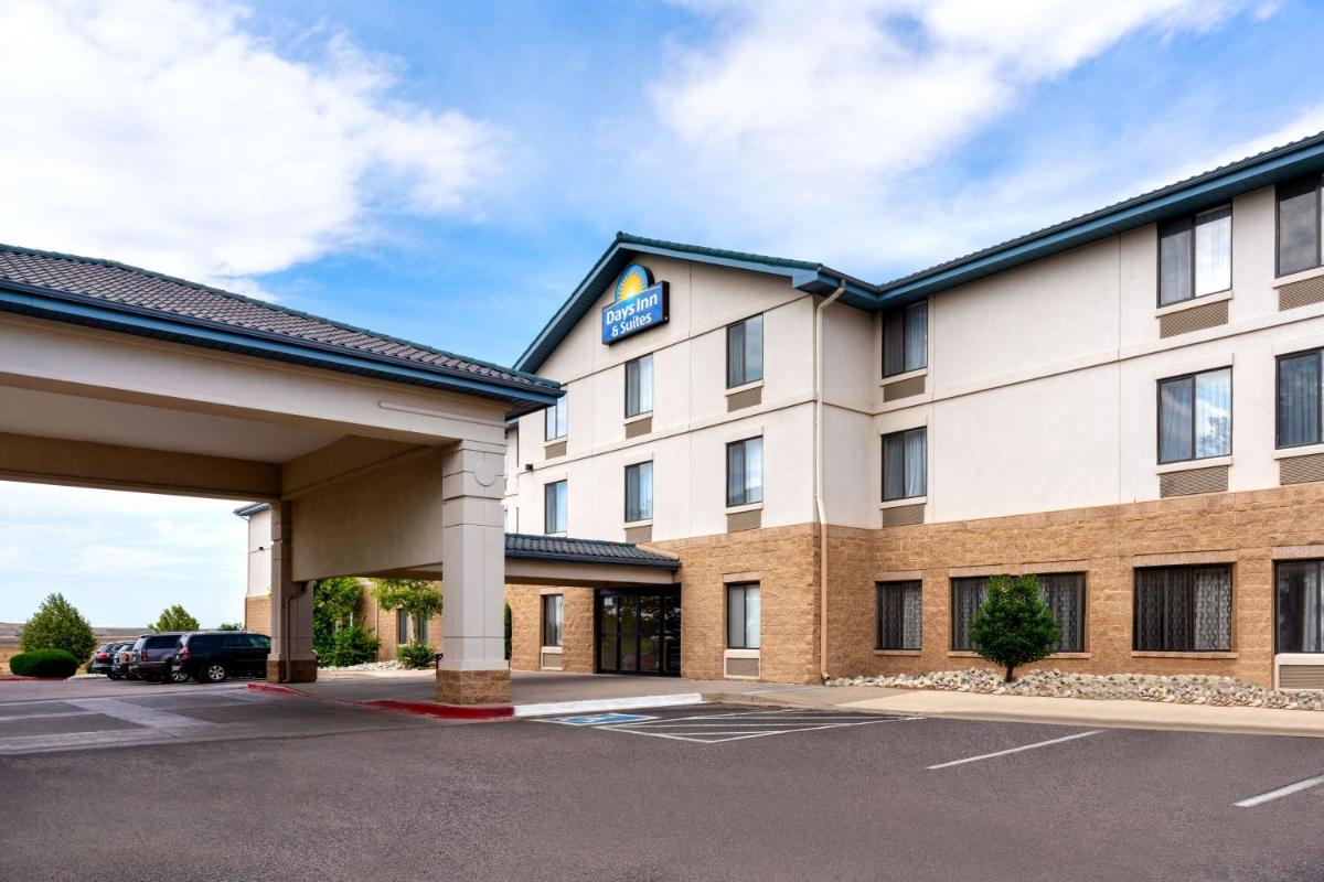 Days Inn & Suites by Wyndham Denver International Airport - main image