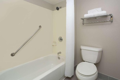 Days Inn & Suites by Wyndham Denver International Airport - image 32