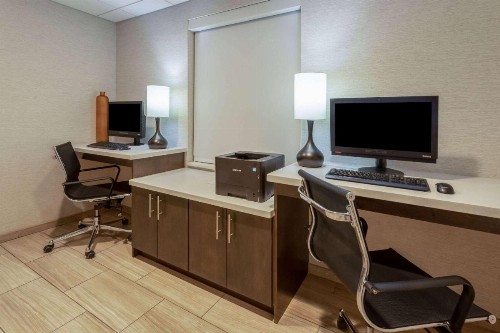 Days Inn & Suites by Wyndham Denver International Airport - image 9