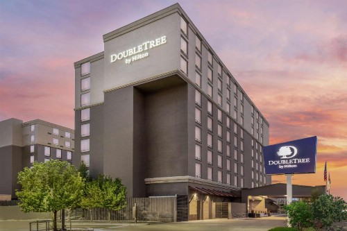 DoubleTree by Hilton Denver Cherry Creek CO - image 45