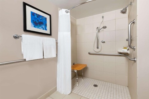 DoubleTree by Hilton Denver Cherry Creek CO - image 7