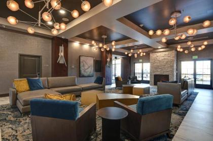 DoubleTree by Hilton Denver International Airport CO - image 11