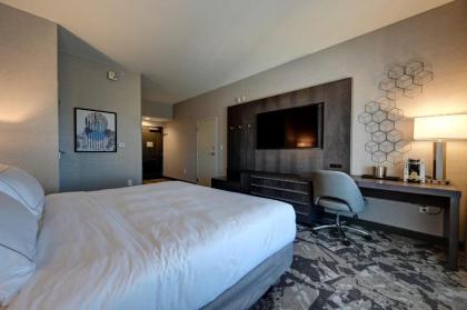 DoubleTree by Hilton Denver International Airport CO - image 12