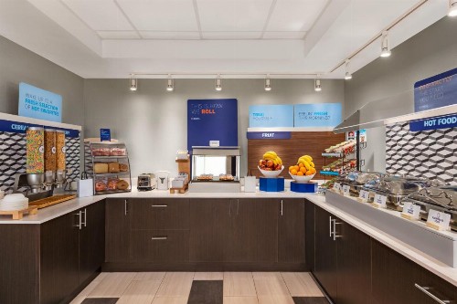 Holiday Inn Express & Suites Denver Airport an IHG Hotel - image 18