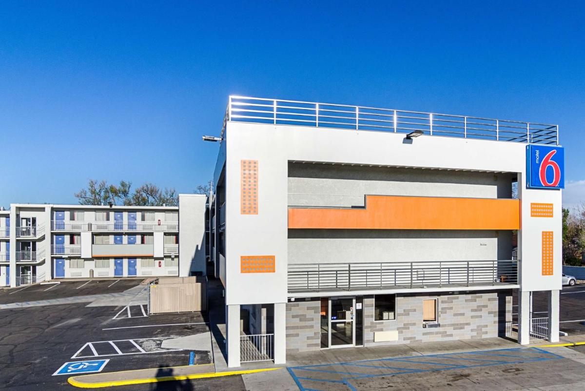 Motel 6-Denver CO - Federal Boulevard - image 5