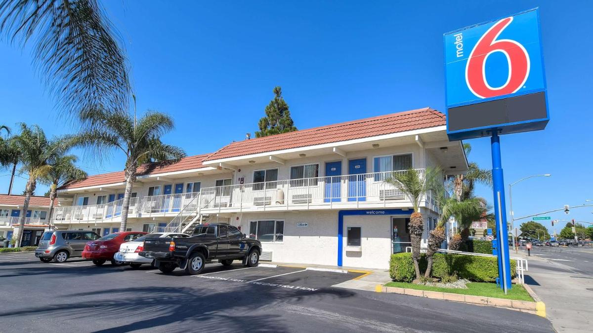 Motel 6-Denver CO - Airport - image 2