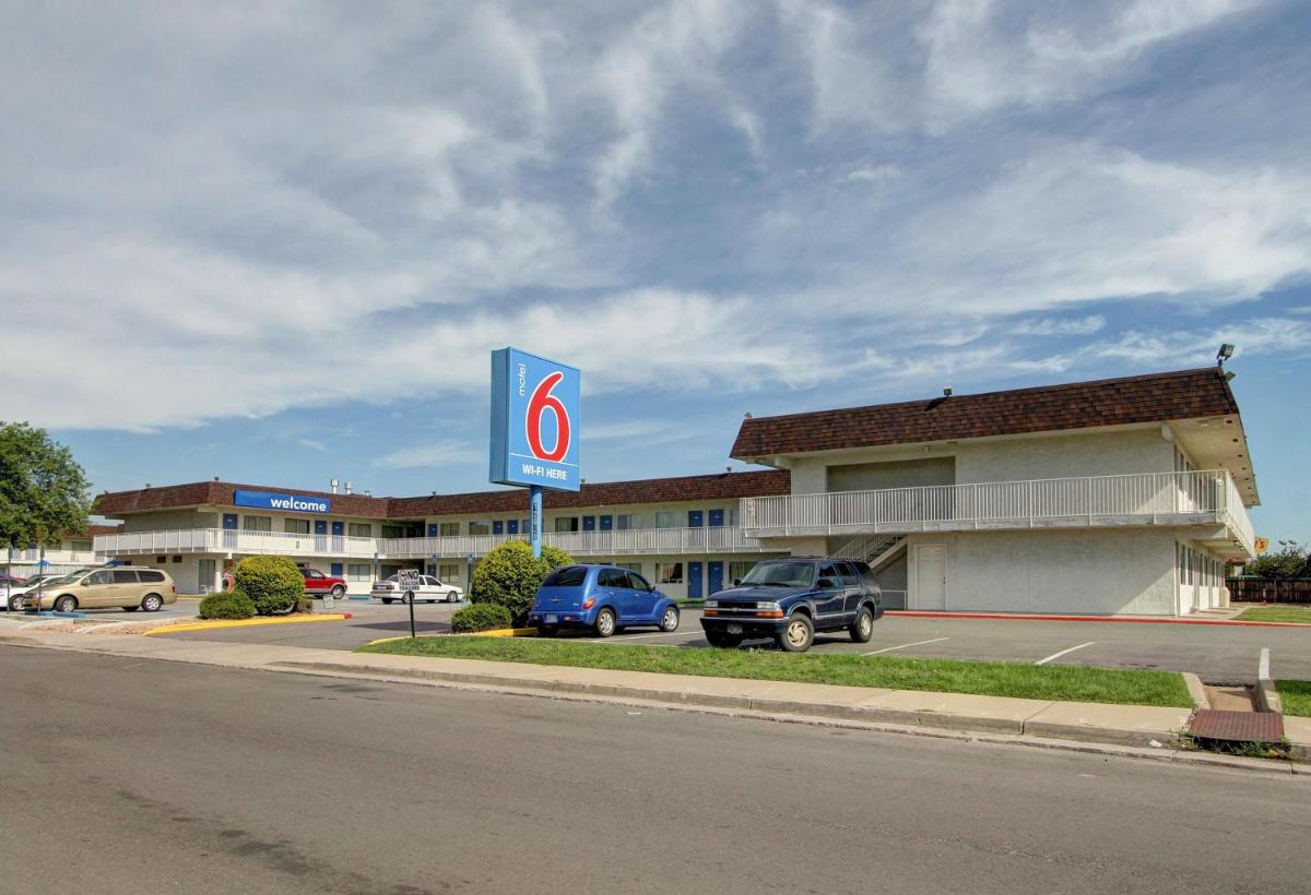 Motel 6-Denver CO - Airport - image 3