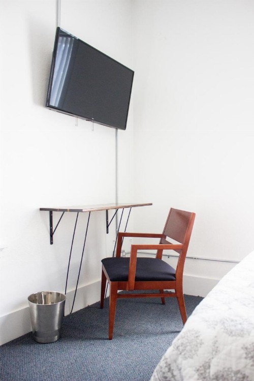 11th Avenue Hostel - image 27