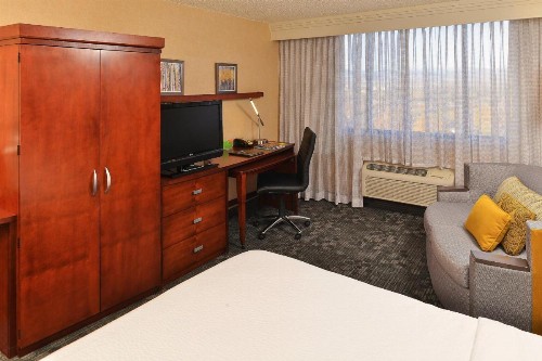Courtyard by Marriott Denver Cherry Creek - image 14
