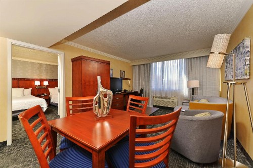 Courtyard by Marriott Denver Cherry Creek - image 17
