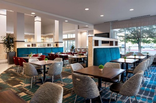 Hilton Garden Inn Denver/Cherry Creek - image 14