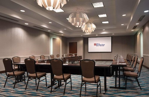 Hilton Garden Inn Denver/Cherry Creek - image 35