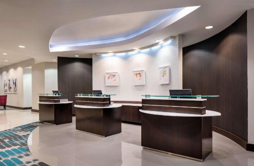 Hilton Garden Inn Denver/Cherry Creek - image 6