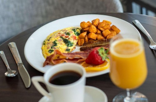 Hilton Garden Inn Denver/Cherry Creek - image 9