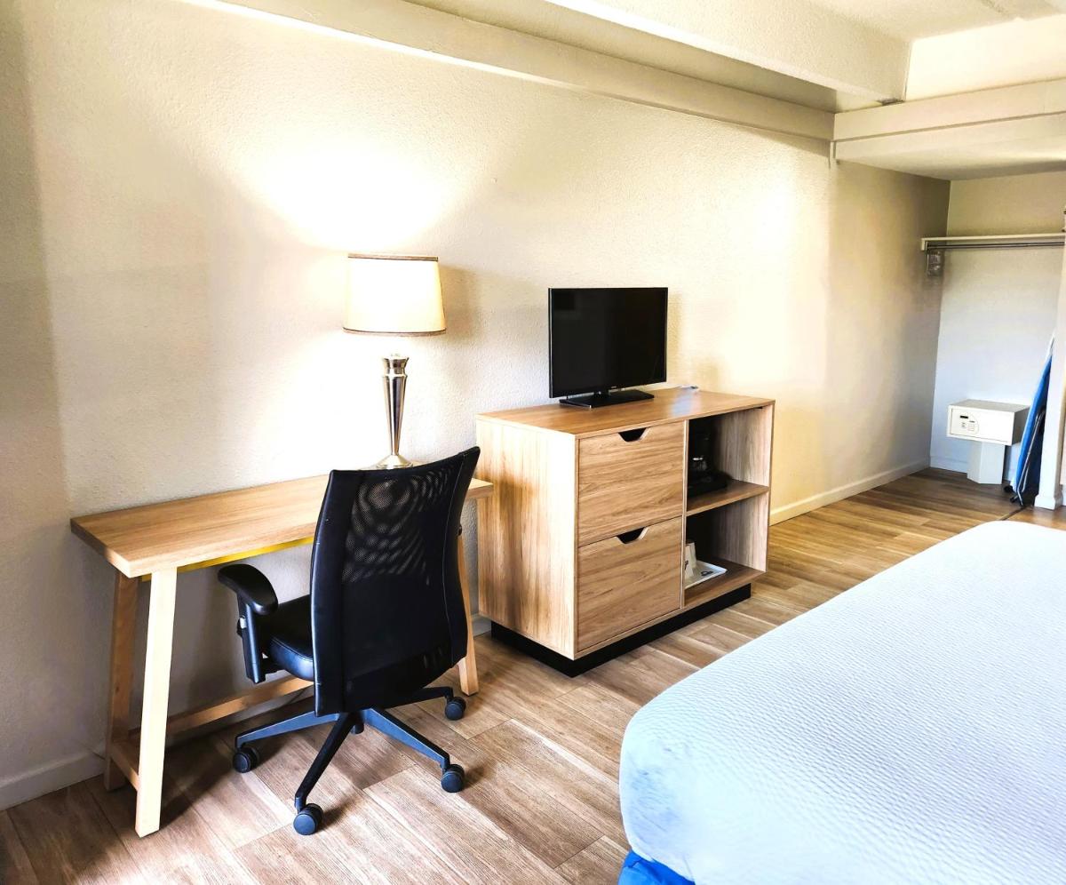 Days Inn by Wyndham Denver Downtown - image 6