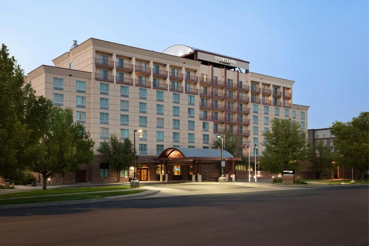 Courtyard by Marriott Denver Airport - main image