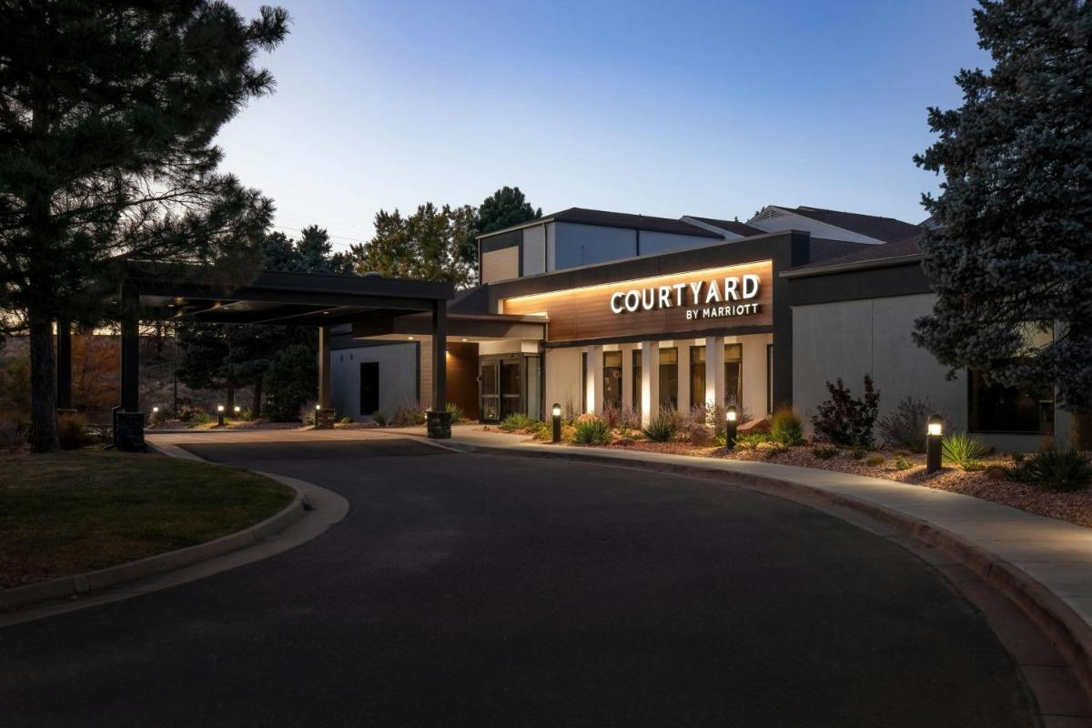 Courtyard by Marriott Denver Central Park - main image