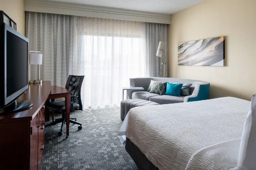 Courtyard by Marriott Denver Central Park - image 37