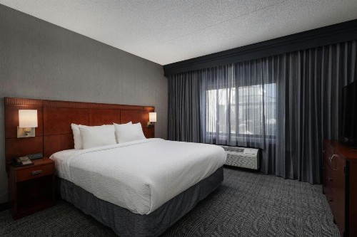Courtyard by Marriott Denver Central Park - image 40