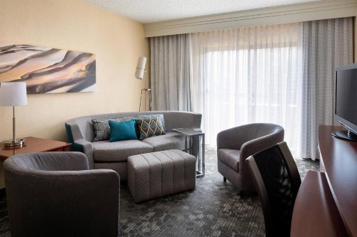 Courtyard by Marriott Denver Central Park - image 43