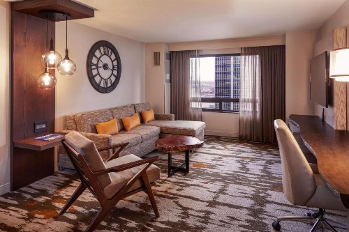 Hilton Denver City Center - image 10