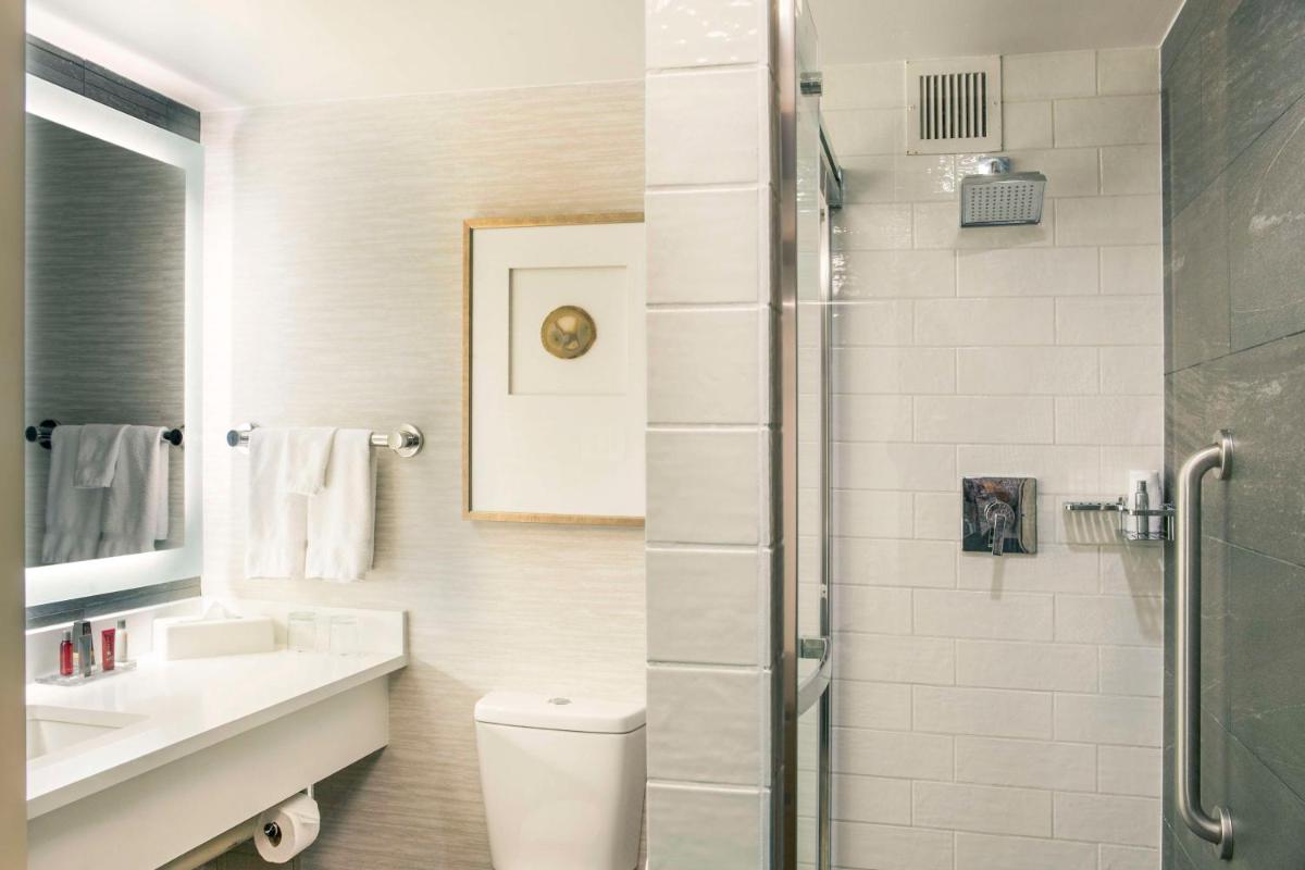 Hilton Denver City Center - image 3