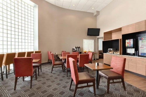 TownePlace Suites Denver Downtown - image 4