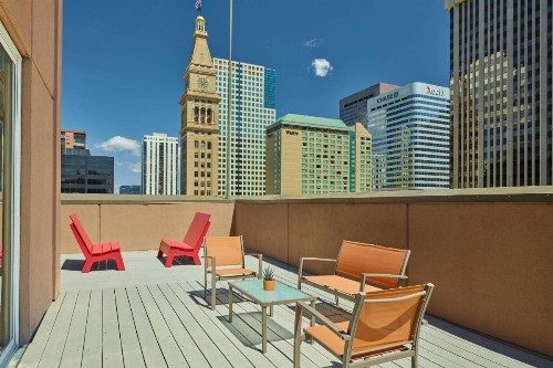Courtyard Denver Downtown - image 30