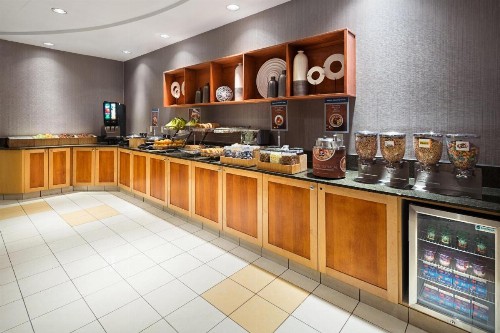 SpringHill Suites by Marriott Denver Airport - image 2