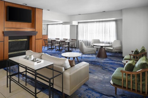 Fairfield Inn & Suites Denver Airport - image 1