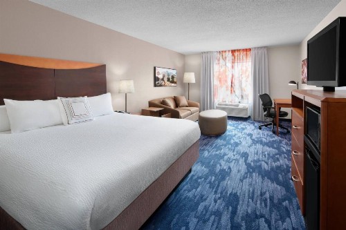 Fairfield Inn & Suites Denver Airport - image 2