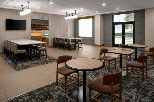 Hyatt Place Denver Cherry Creek - image 25