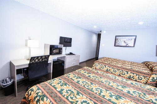Belcaro Motel - image 14