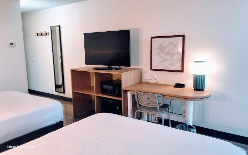 Comfort Inn Denver East - image 4
