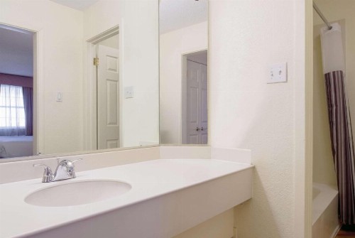 La Quinta Inn by Wyndham Denver Cherry Creek - image 6