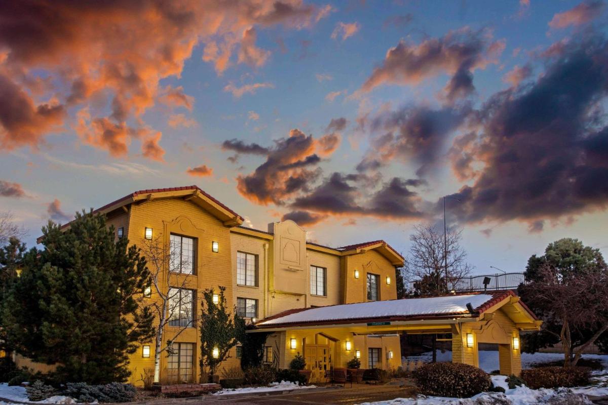 La Quinta Inn by Wyndham Denver Northglenn - image 3