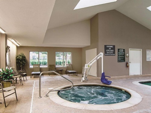 La Quinta by Wyndham Denver Airport DIA - image 10
